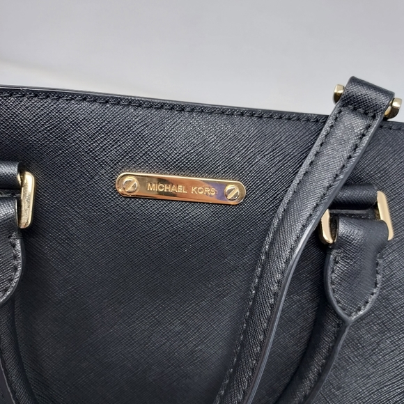 Michael Kors Black Shoulder Bag Purse - Picture 10 of 16